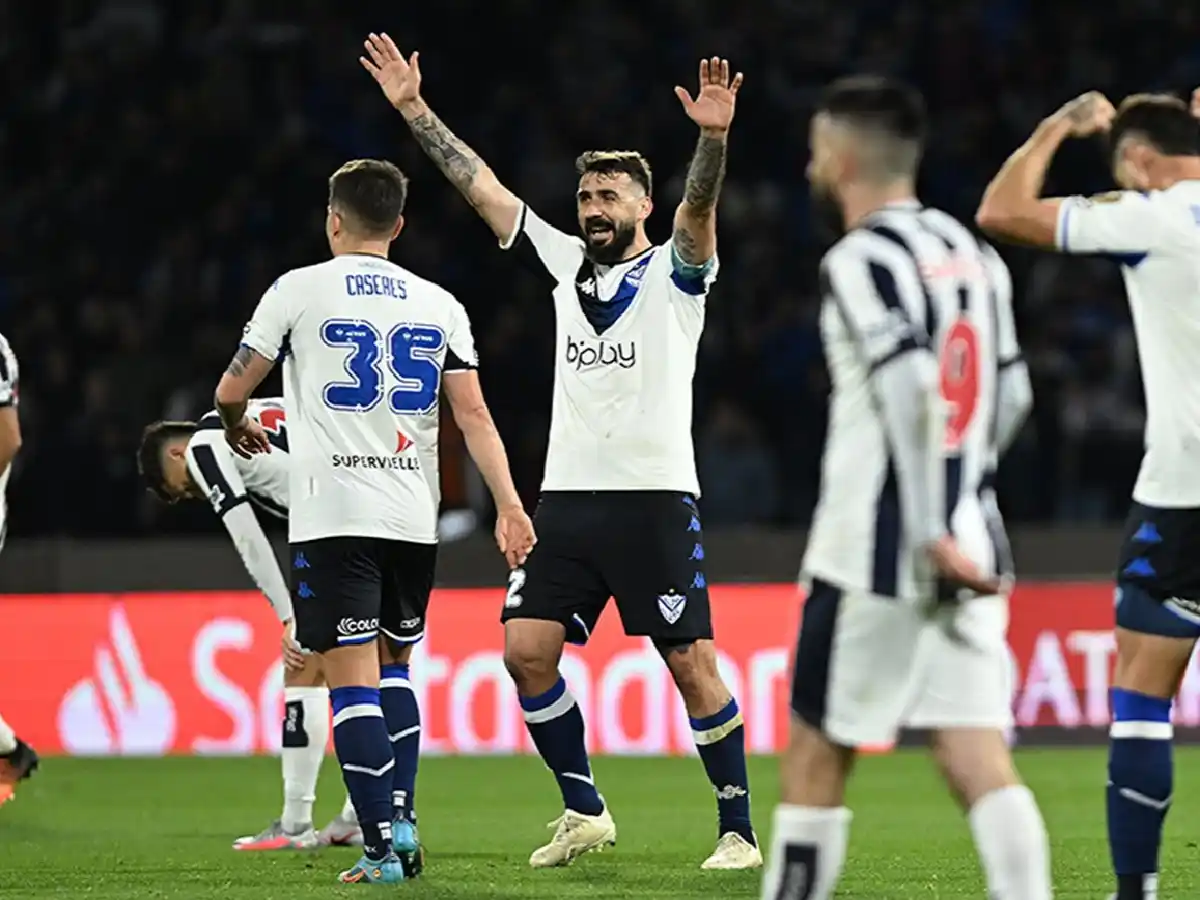 Vélez pisó fuerte en Córdoba: despachó a Talleres y va por Flamengo en semifinales