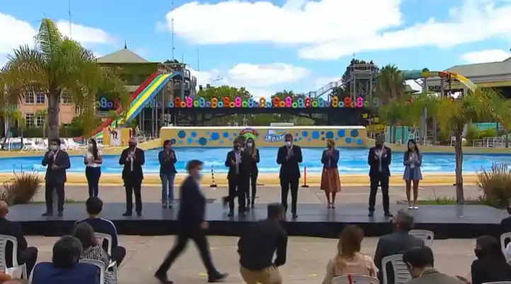 EN VIVO | Sergio Massa participa del acto de reapertura del Parque de la Costa 