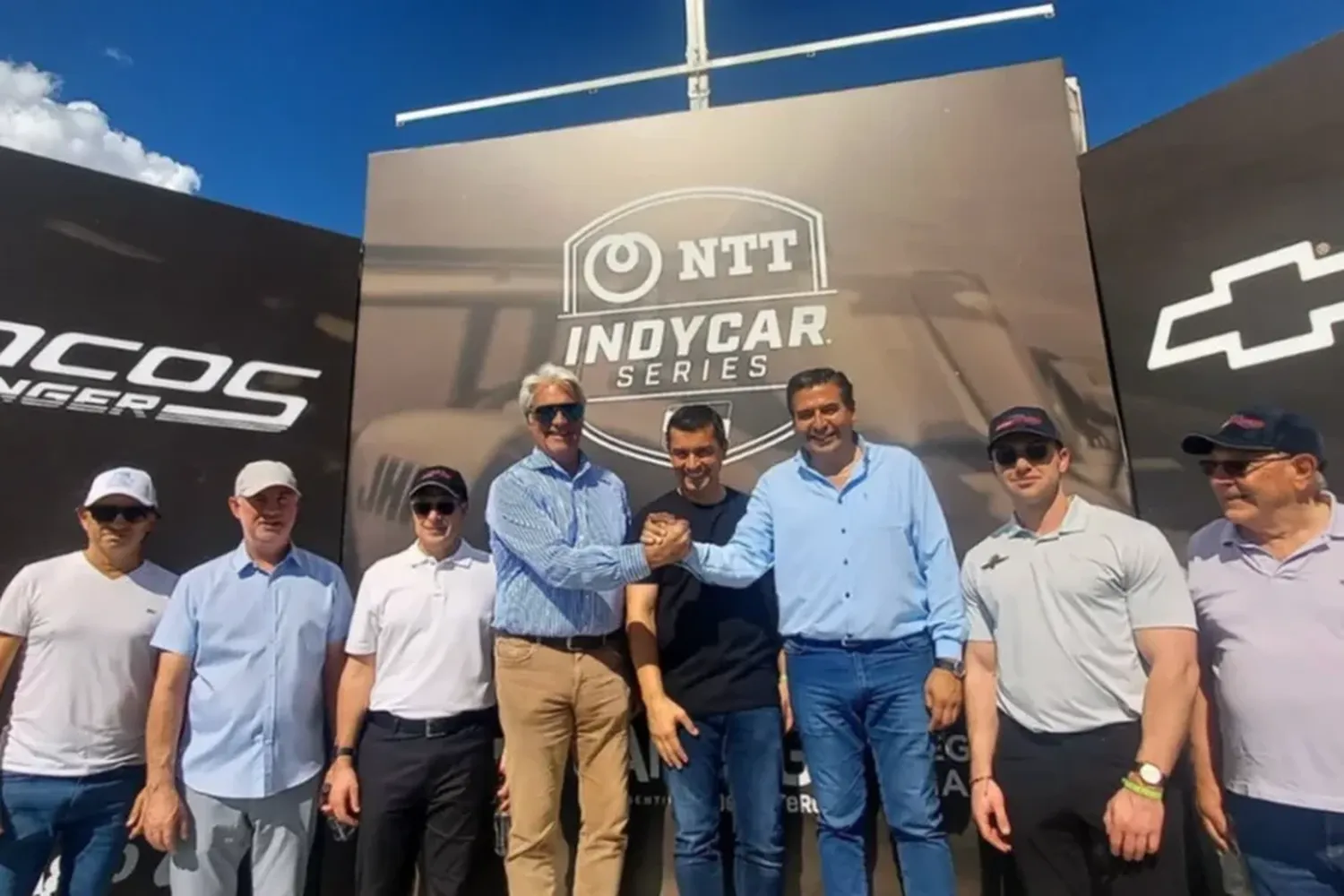 Recorrida de autoridades de la IndyCar por el circuito de las Termas