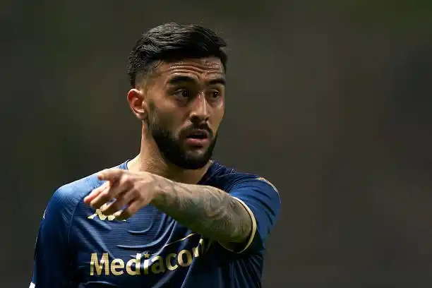 Nicolás González fue titular en Fiorentina.