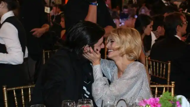 Mónica Antonópulos y Marco Antonio Caponi presentaron a Valentino, su primer hijo