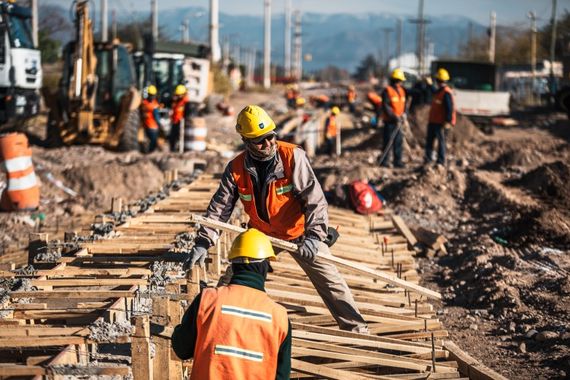 El Gobierno modificó la forma de contratación de obra pública