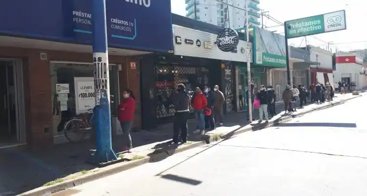 Cuarentena: los comercios podrán trabajar de 15 a 19 , sólo por delivery, desde este sábado