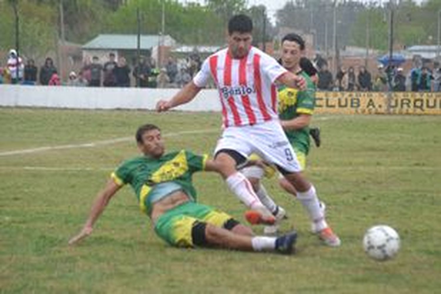 Ricardo Ocampo otra vez se hizo presente en el marcador ante Urquiza. El 9 de Barrio Norte logró una conquista que lo puso a su equipo acariciando el título 2022.