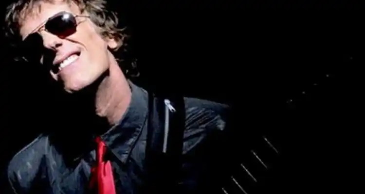 Homenaje a Spinetta en la Plaza Belgrano