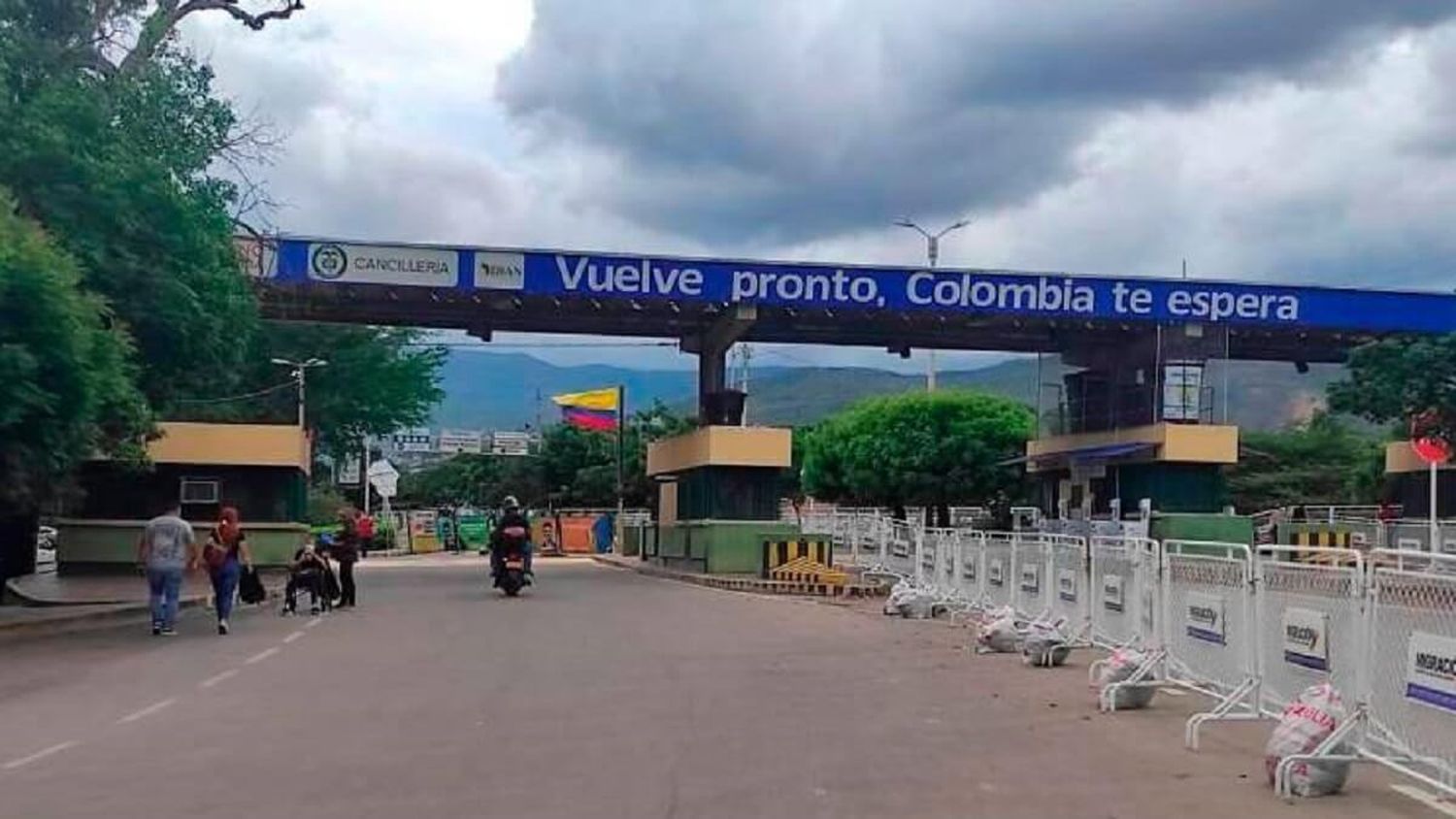 Freddy Bernal advierte sobre «perturbación de la paz» en la frontera colombo-venezolana