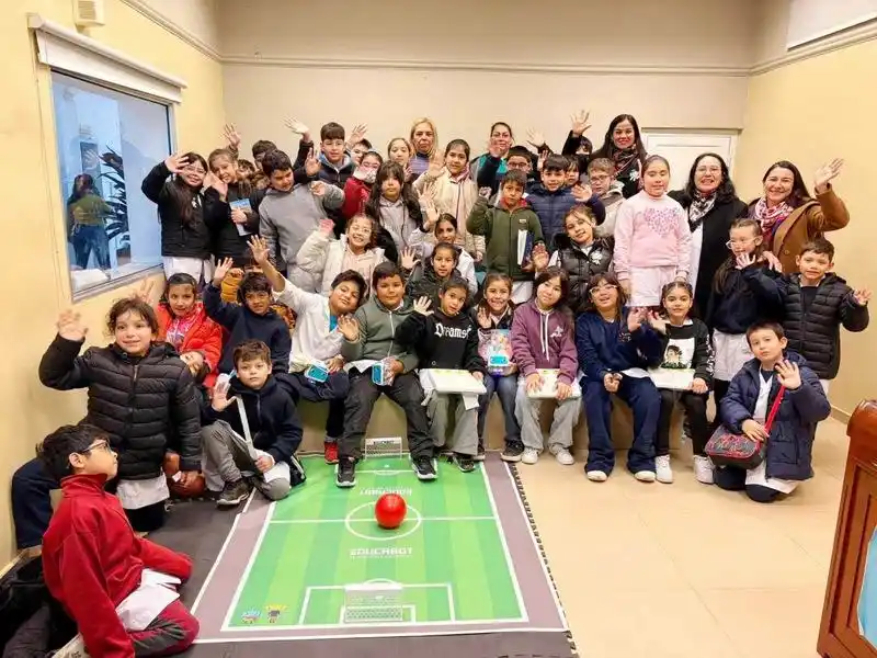 Alumnos de la EPEP N.o 380 visitaron el Aula Maker