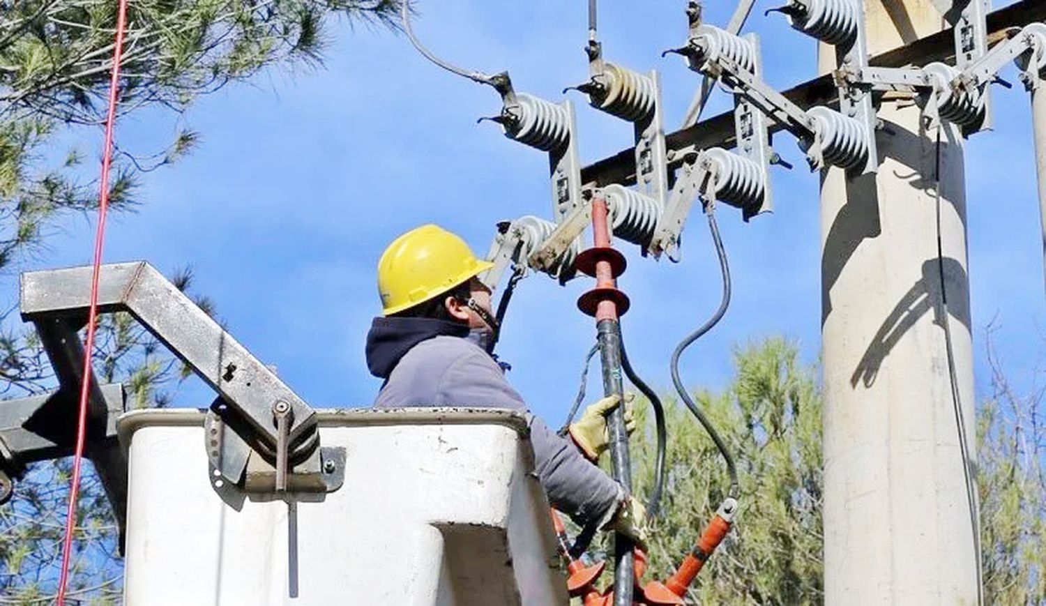 Dos cortes de energía por mantenimiento en red de media tensión