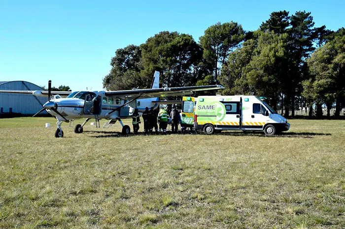 Traslado aéreo de un paciente de San Cayetano a La Plata