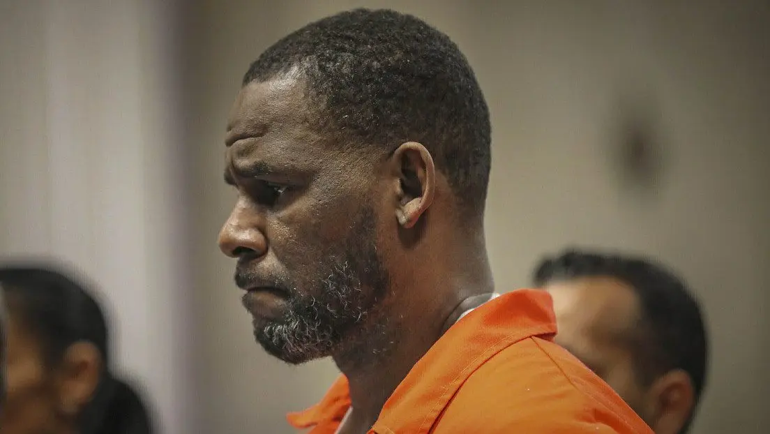 ¡CULPABLE! Condenan al rapero R. Kelly por delitos de abuso sexual