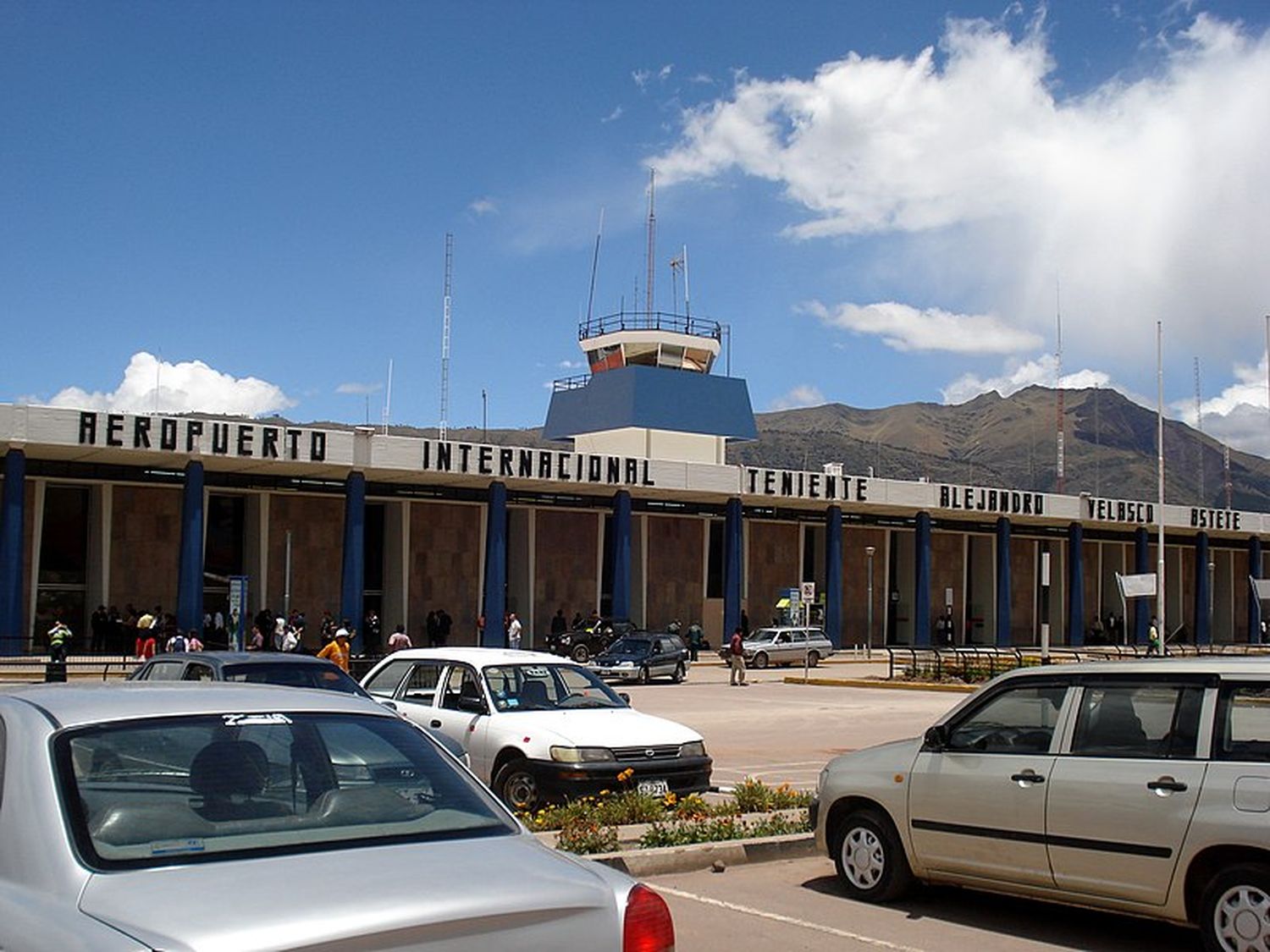 Vuelos a Cusco cancelados tras el cierre del aeropuerto por disturbios