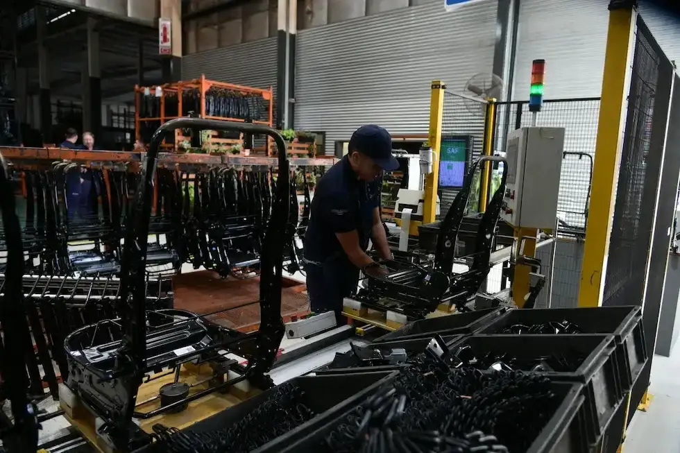 Menos producción en cuatro de cada 10 industrias.
