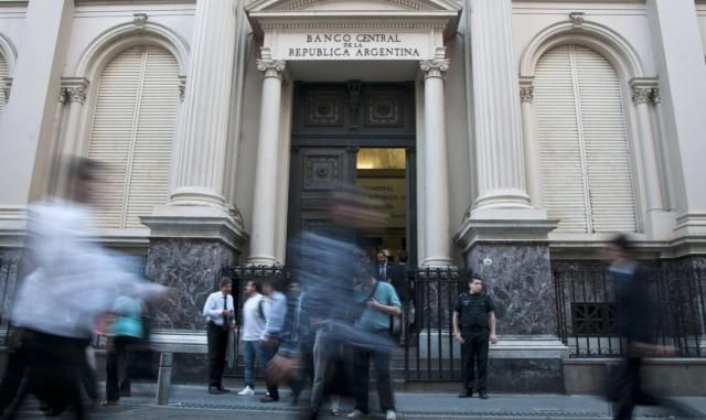 El dólar cerró la semana estable
