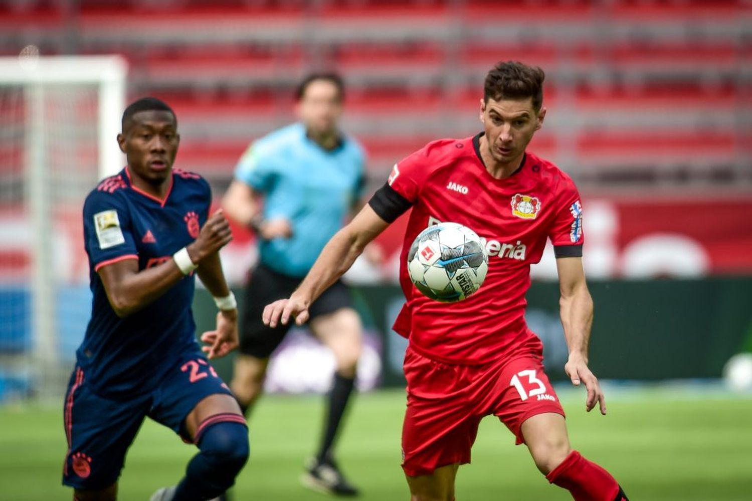 Al Leverkusen no le bastó con el gol de Alario