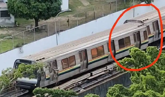 ¡PARA VARIAR! Se descarrila vagón del Metro de Caracas en línea 2