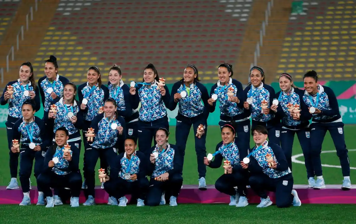 Argentina perdió en los penales ante Colombia y se colgó la plata