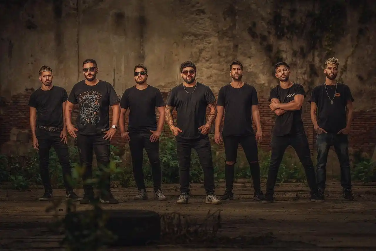 Francisco Lago, de Cruzando el Charco: "En cada show el público termina prendido fuego"