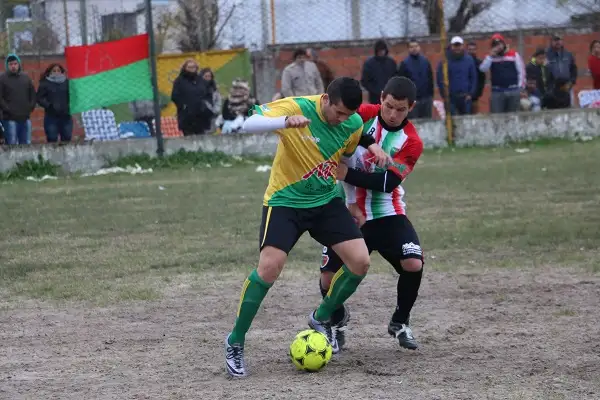 Unión del Suburbio y Juvenil del Norte, a mano en la B