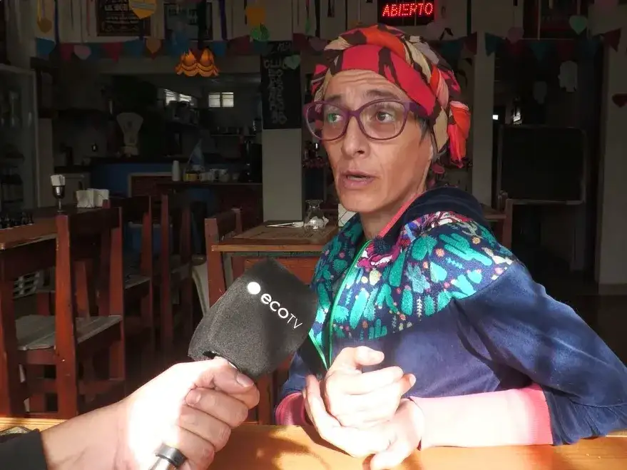 Yanina, responsable del Bodegón que lleva adelante la colecta.