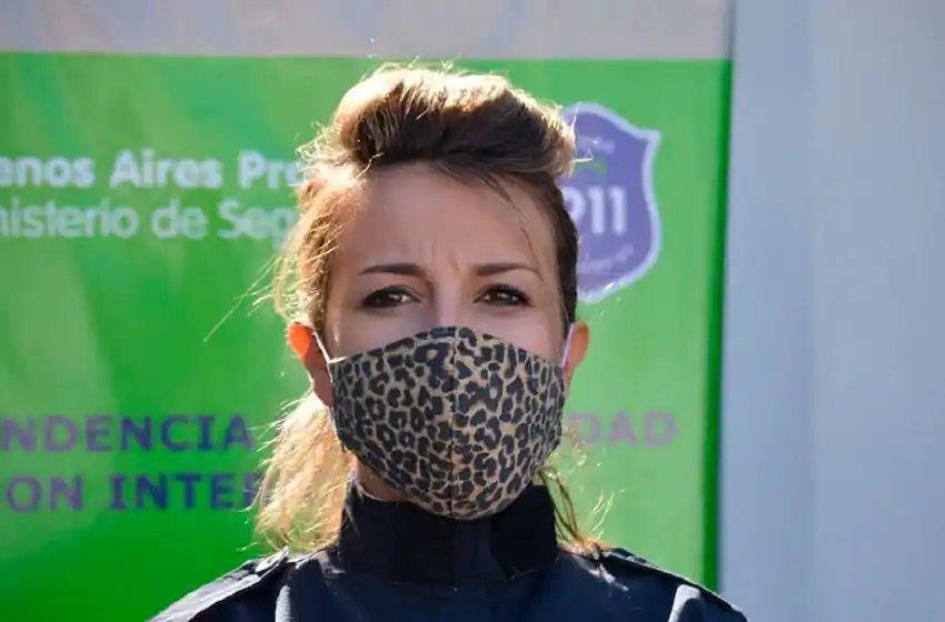 Policías bonaerenses asistieron a mujer en tarea de parto en vivienda de Bahía Blanca