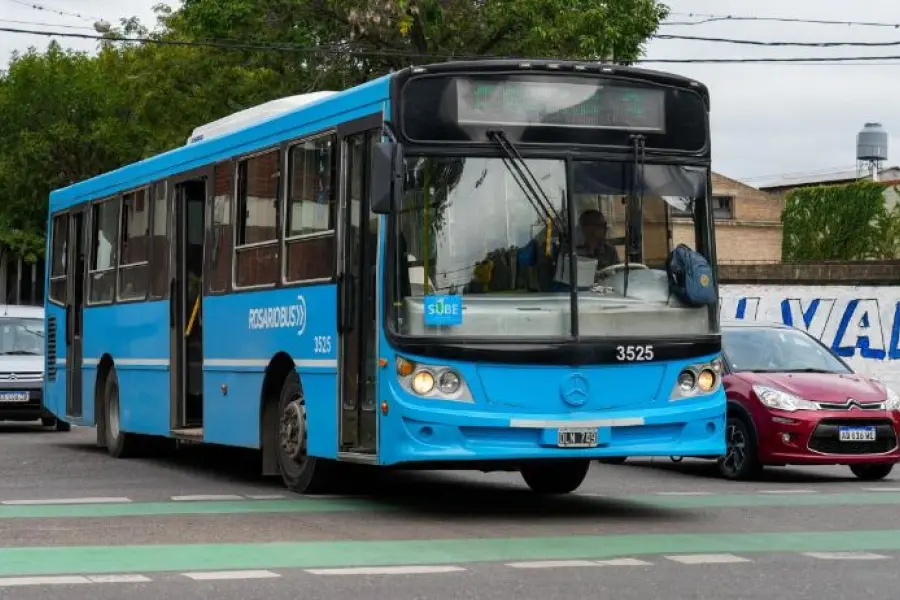 Colectiveros de Rosario vuelven a prestar servicio este miércoles