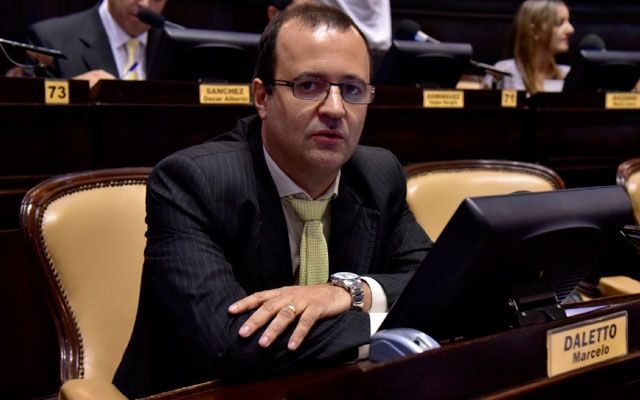 Un proyecto de ley busca que las jóvenes embarazadas de la Provincia finalicen sus estudios