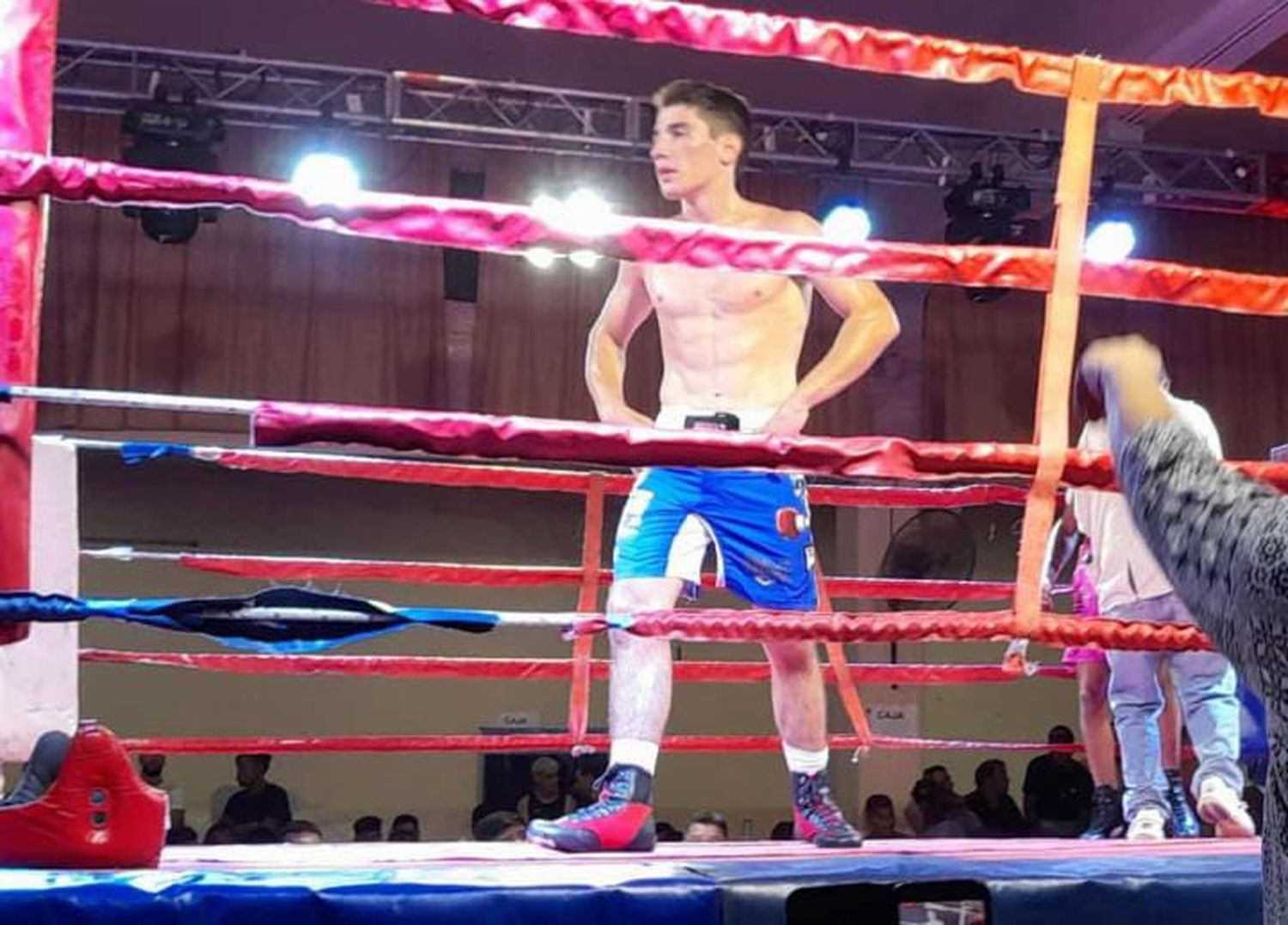 Nueve peleas en una velada en Paraná: Paul Silva ganó la de fondo y a Tobías Álvarez le dieron un empate