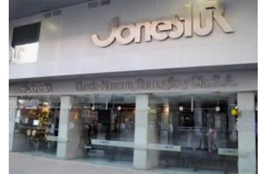 Una Casa de Cambio no paga los sueldos hace 3 meses y cerraría sus puertas