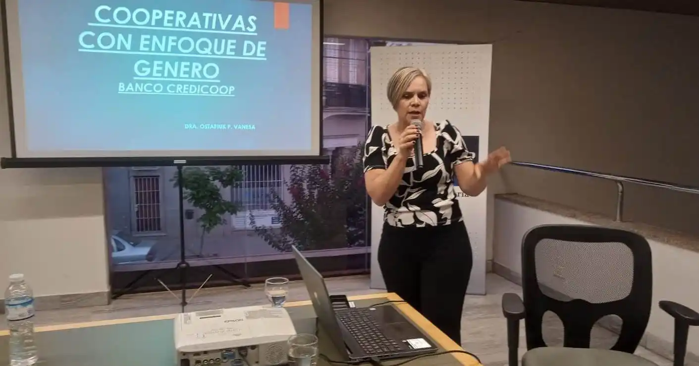 Vanesa Ostapiuk brindará este martes una charla en el Banco Credicoop