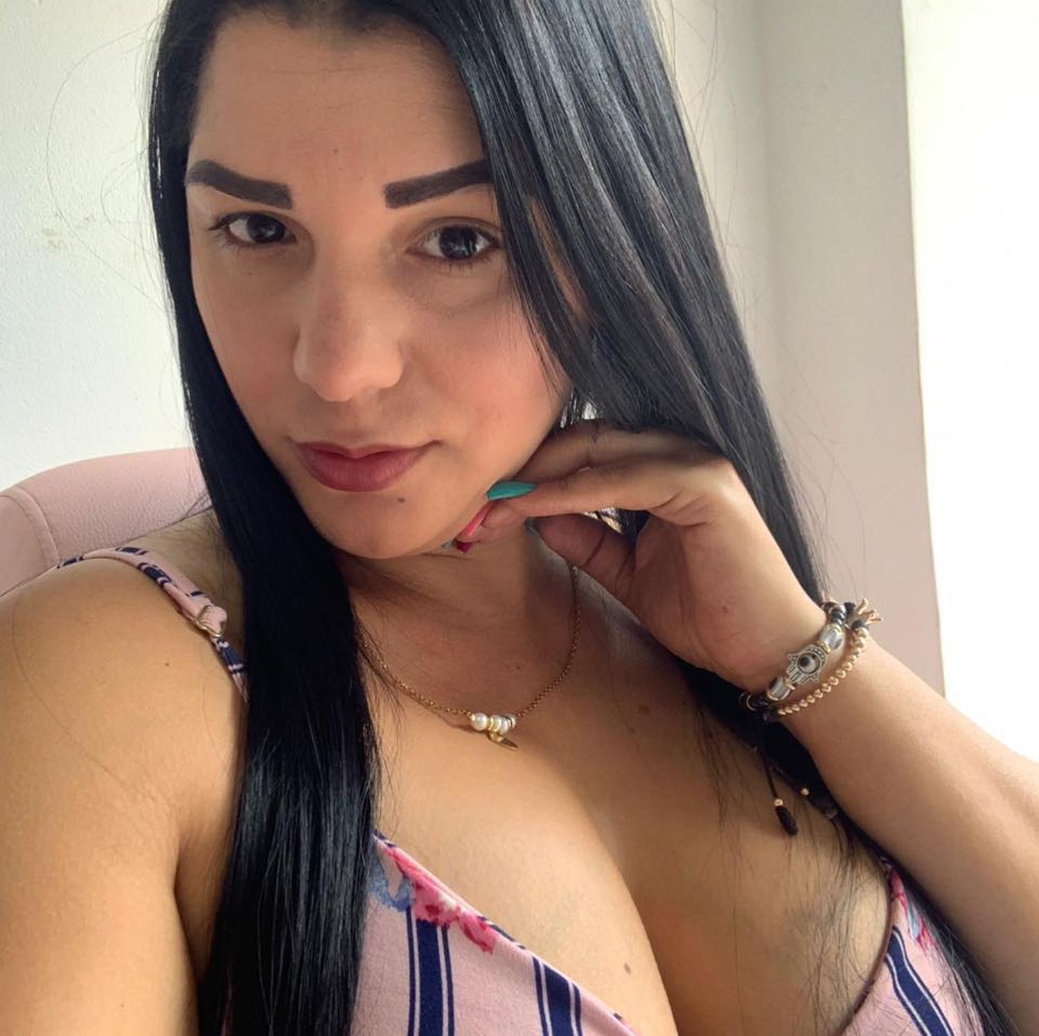 DELANTE DE SUS HIJOS: acribillan a una venezolana dentro de su propia casa en Argentina