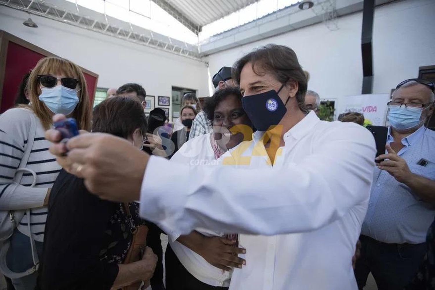 Uruguay: Lacalle Pou celebró su triunfo en el referéndum