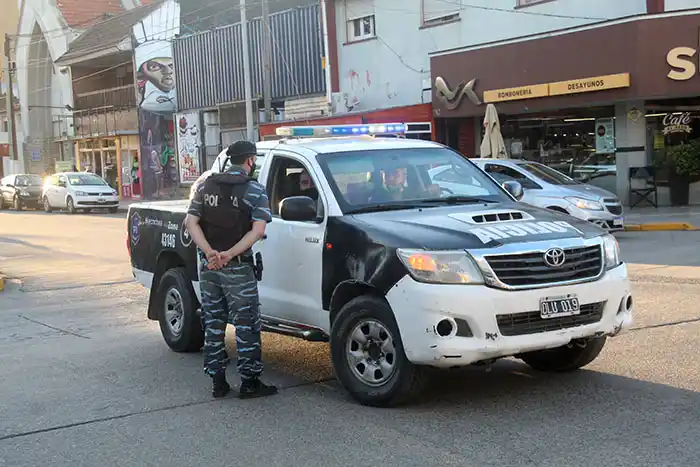 El autor de un engaño y robo a una jubilada sigue en libertad