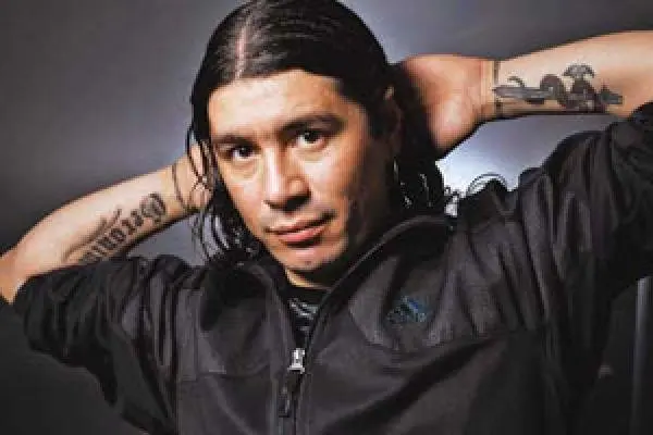 Un joven murió en Bahía Blanca y buscan a Pablo Lescano como testigo