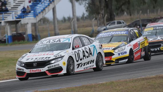 Pernía se mantiene en la punta del certamen