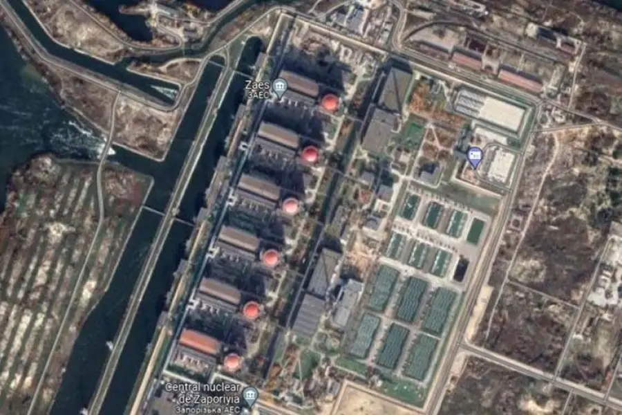 Tropas rusas rodean en Ucrania la central nuclear más grande de Europa