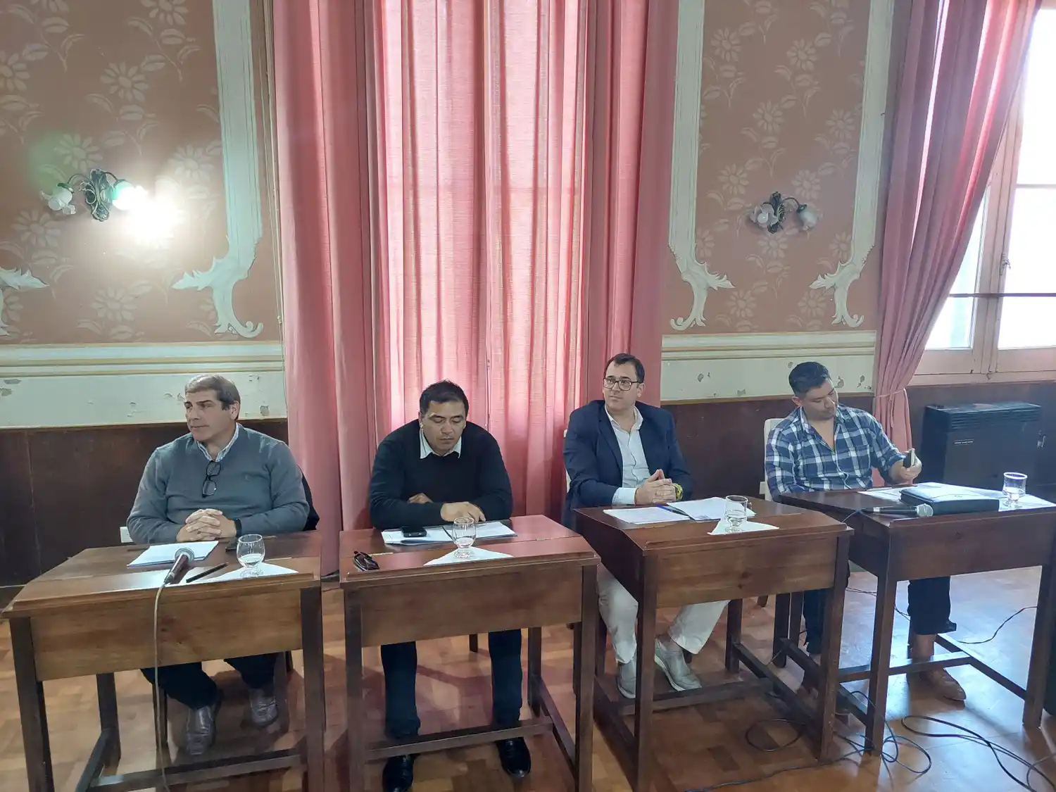 De Rosa, Negrete, Rivas y Lafalce, el "interbloque opositor".