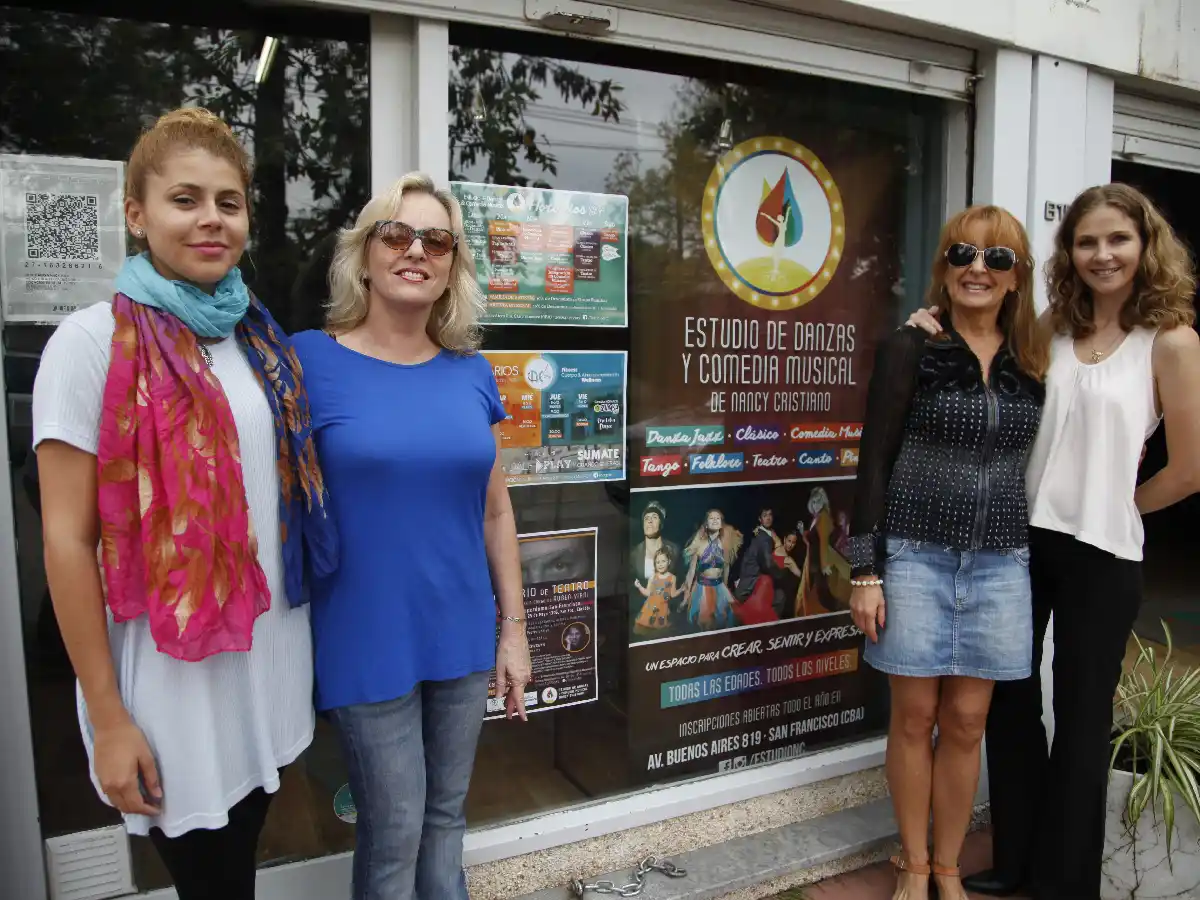 En Aguas Bravas: la toma de la palabra de cuatro mujeres que desafiaron lo estatuido 