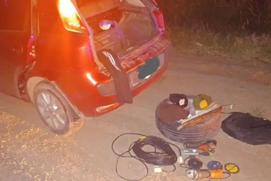 San Francisco: Caminera secuestró un auto y detuvo a dos hombres