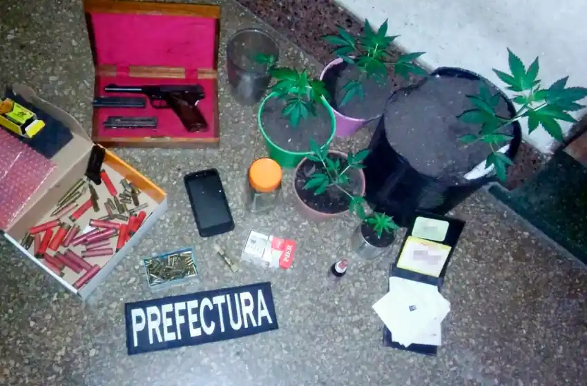 Atraparon a cinco narcos con un kilo de cocaína