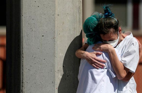 Murieron tres pacientes con Covid, detectaron 107 contagios y las camas de terapia están completas