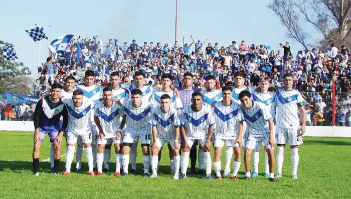 San Lorenzo de Villa Adela y Santa María de Oro, finalistas del fútbol local