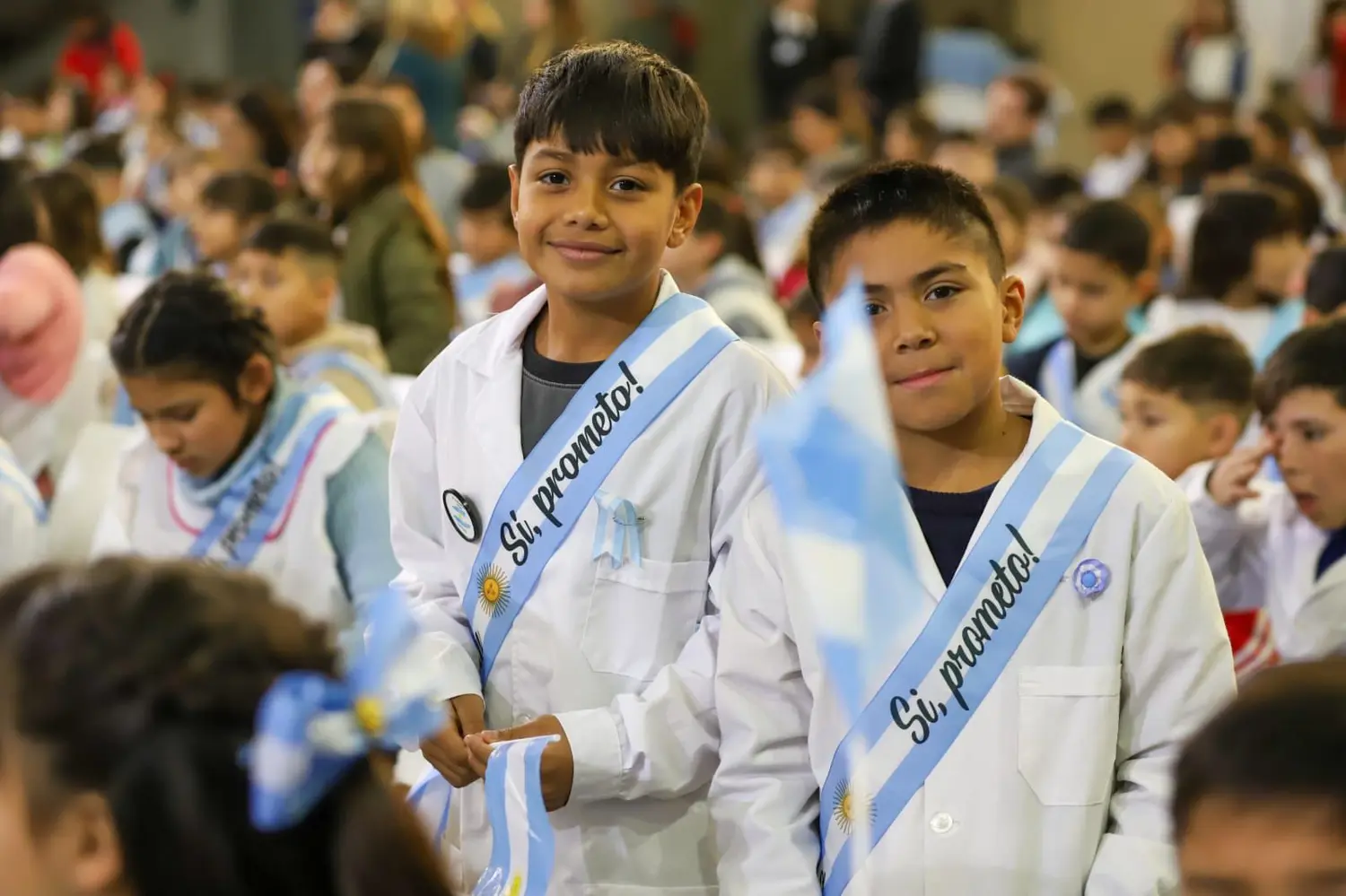 Promesa a la bandera en Pilar