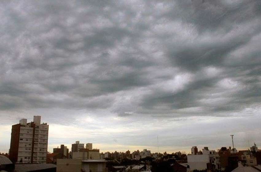 Se acerca el invierno: domingo de confinamiento frío en Rosario y algunas nubes