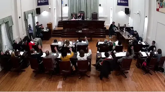 Galería Central: pasó a comisión el proyecto de ayuda a los afectados por el incendio