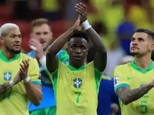 Con golazo de Vini , Brasil le ganó a Colombia