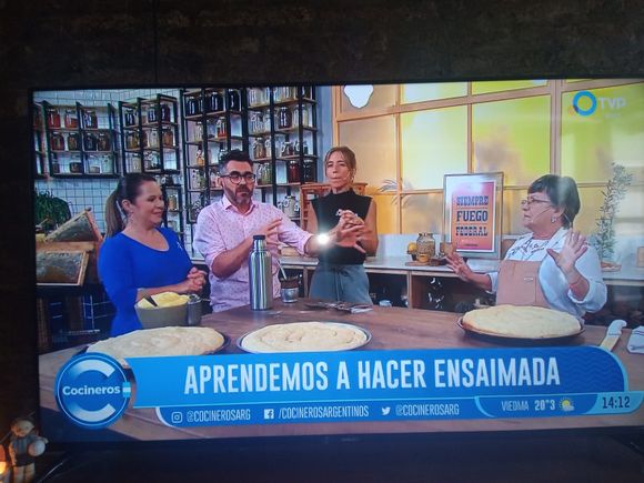 Nancy Julia enseñó cómo hacer una ensaimada
