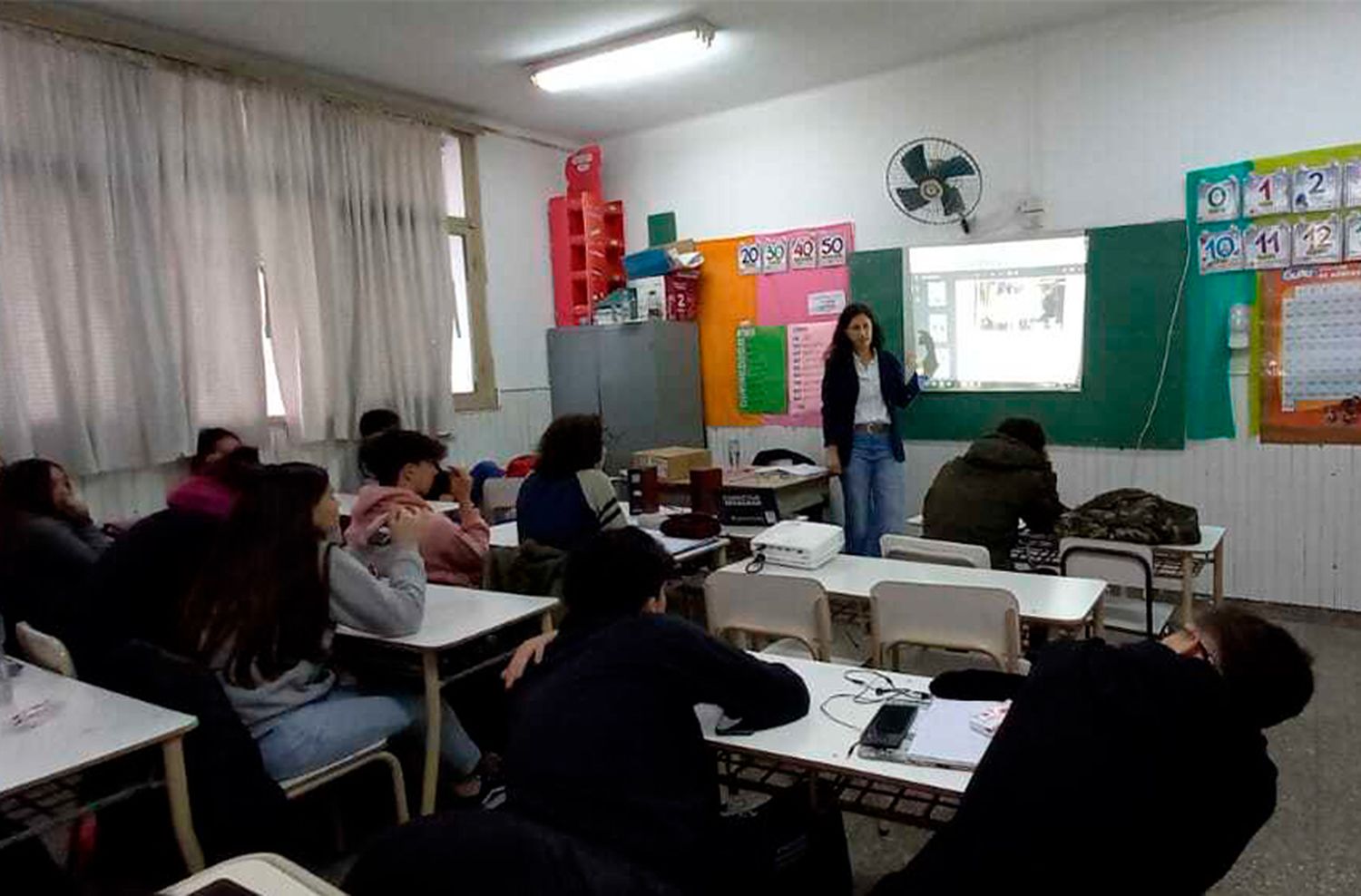 Tandil: la oficina municipal de información al consumidor culminó ciclo de charla en escuelas