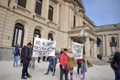 El Ejecutivo recibió a los ocupas y ratificó que evaluará "posibles" intervenciones tras el desalojo
