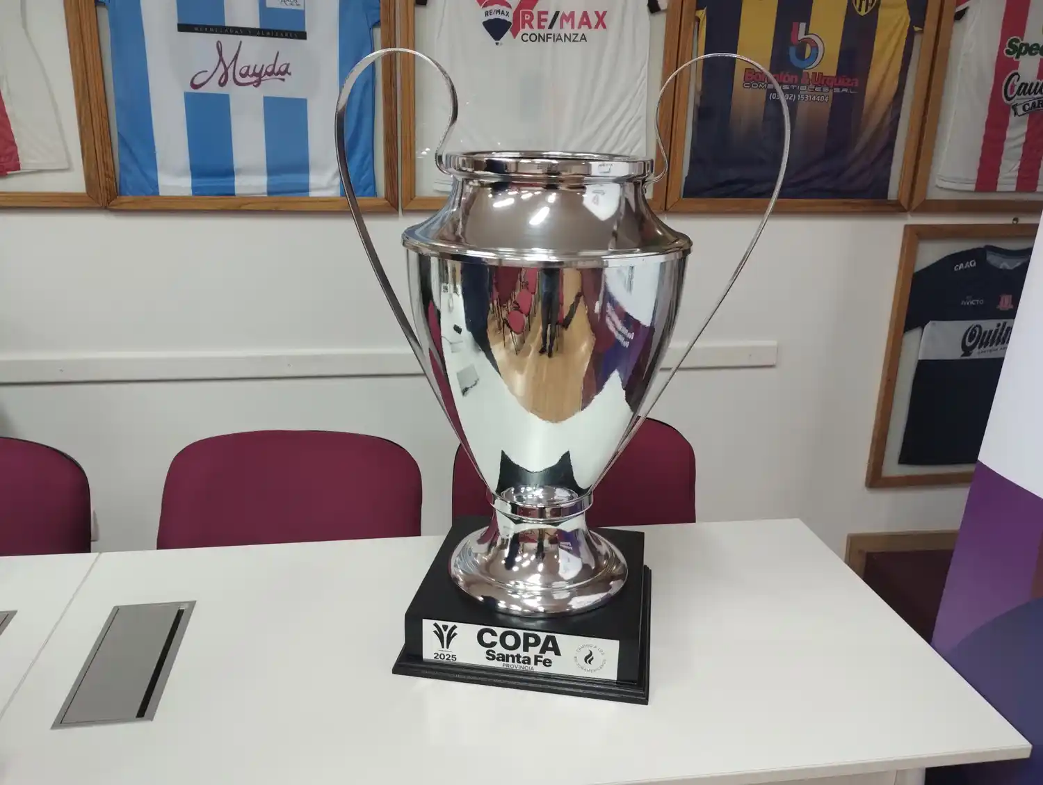 La Copa Santa Fe de fútbol salió de gira y ya está de visita por Rafaela