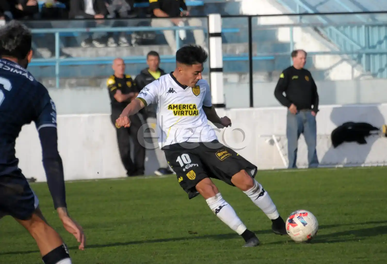 Rojas viene de ser titular en Santamarina.